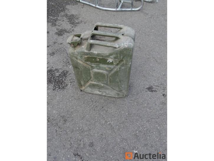 Stalen kaki gelakte jerrycan type ABL 20 l, Verzamelen, Militaria | Algemeen, Landmacht, Overige typen, Ophalen of Verzenden