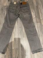 Jeans van Levis, Kleding | Heren, Nieuw, W32 (confectie 46) of kleiner, Ophalen of Verzenden, Grijs