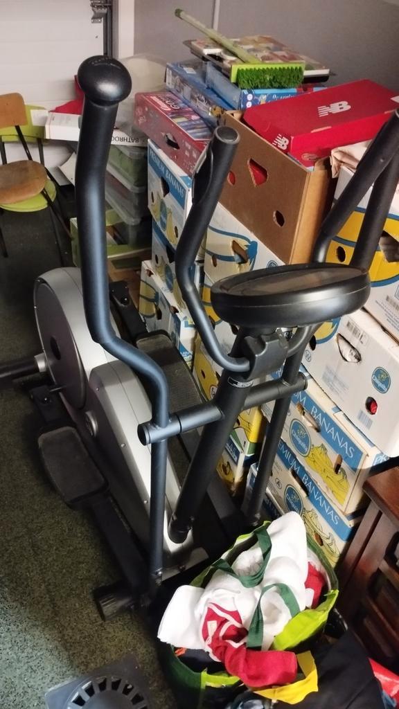 Domyos crosstrainer - stepper, Sport en Fitness, Fitnessmaterialen, Zo goed als nieuw, Ophalen
