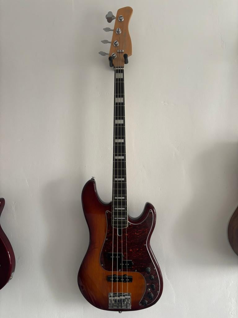 Sire Marcus Miller P7 Bass 2e génération, Musique & Instruments, Instruments à corde | Guitares | Basses, Neuf, Électrique, Enlèvement