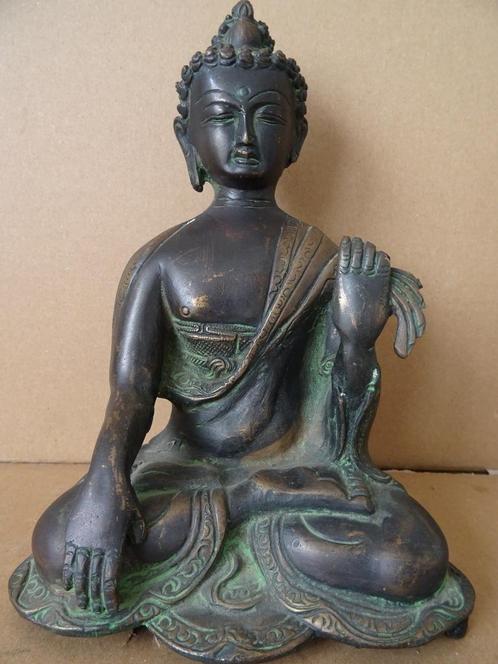 Antiek Boeddhabeeld antiek bronzen Boeddhabeeld 22cm Thais, Huis en Inrichting, Woonaccessoires | Boeddhabeelden, Zo goed als nieuw