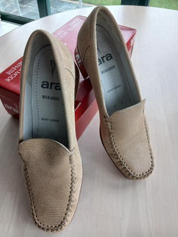 schoenen maat 40 beschikbaar voor biedingen