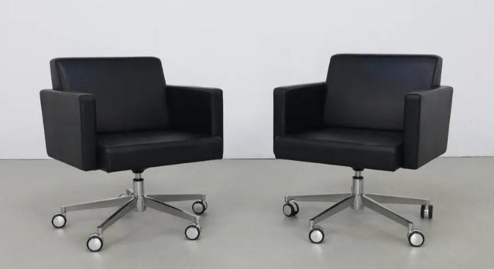 Fauteuil design  vintage de Poltrona Frau années 90, Maison & Meubles, Fauteuils, Cuir, Enlèvement