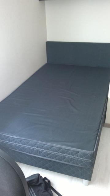 boxspring combinatie bed + hoofdboard  120 x 200  beschikbaar voor biedingen