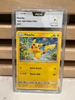 Pokemon Pikachu Hidden Fates 19/68 English version graded PC, Verzenden, Zo goed als nieuw, Losse kaart, Foil