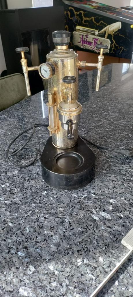 vintage espressomachine FEMAKO  "40 "50 verzamelobject, Verzamelen, Elektronische Apparatuur, Overige typen, Ophalen
