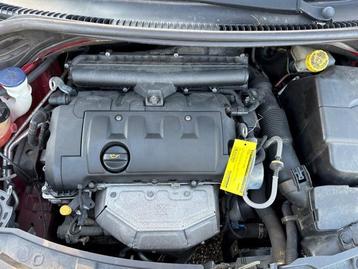 Moteur d'un Peugeot 207 disponible aux enchères