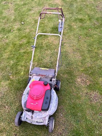 Honda hrd536 voor onderdelen *motor defect* beschikbaar voor biedingen