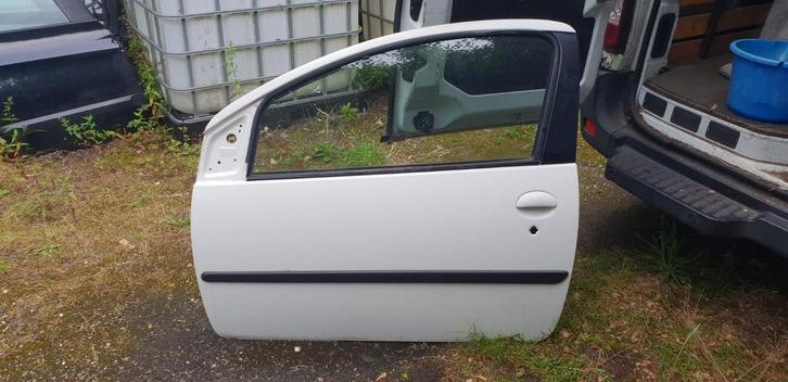 CITROËN C1  PEUGEOT 107 PORTIER LINKS, Auto-onderdelen, Carrosserie, Deur, Gebruikt, Ophalen of Verzenden