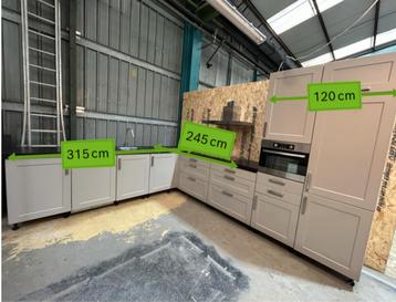 #104 Complete keuken taupe mat beschikbaar voor biedingen