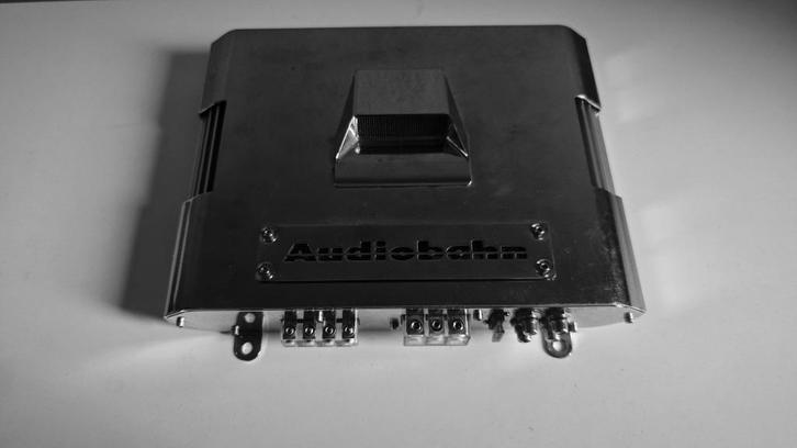 Autoversterker Audiobahn, Auto diversen, Autospeakers, Zo goed als nieuw, Ophalen