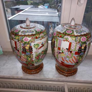 Chinese vazen beschikbaar voor biedingen