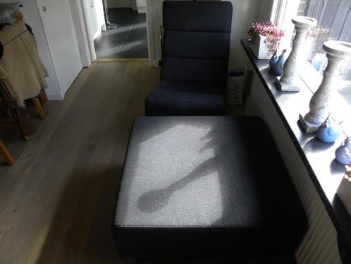 draaistoel (zetel) op ronde chrome voet + vierkante poef, Huis en Inrichting, Zetels | Zetels en Chaises Longues, Gebruikt, Eenpersoons