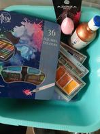 2 grote en 3 kleine sets aquarel, Ophalen, Zo goed als nieuw