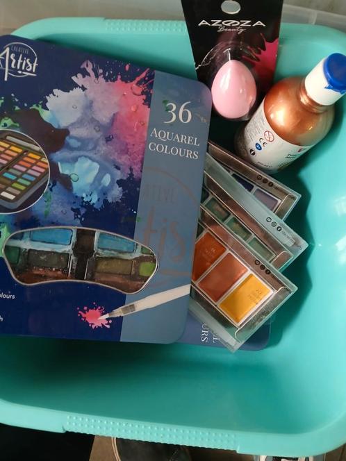 2 grote en 3 kleine sets aquarel, Hobby en Vrije tijd, Tekenen, Zo goed als nieuw, Ophalen