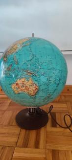 Wereldbol met verlichting, Ophalen, Verlicht, Gebruikt