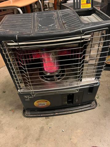 Petroleum kachel. Lees mij aub beschikbaar voor biedingen