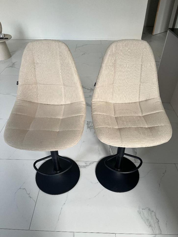 2 chaises de bar beige, Huis en Inrichting, Barkrukken, Zo goed als nieuw, 60 tot 90 cm, 2 krukken, In hoogte verstelbaar, Met voetsteun