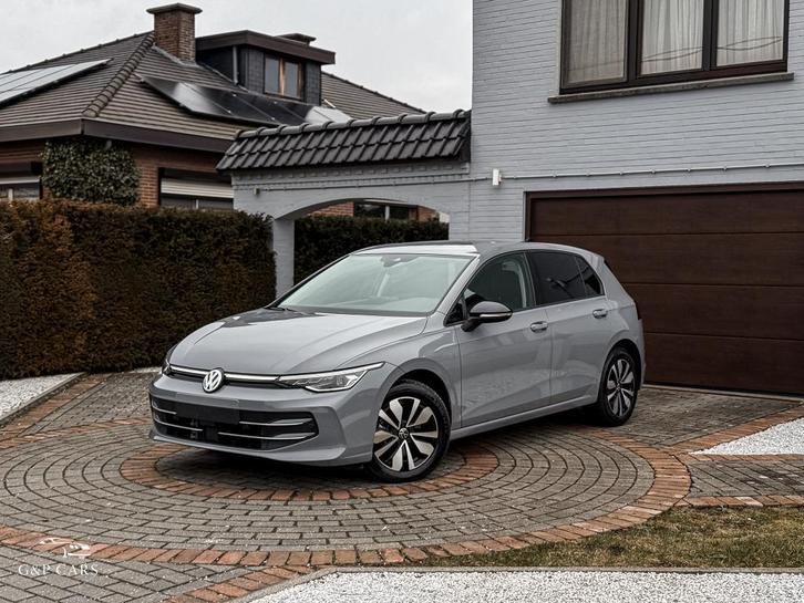 Volkswagen Golf VIII/NEW MODEL/CAMERA/FULL OPTION/AUTOMATIC, Auto's, Volkswagen, Bedrijf, Te koop, Golf, ABS, Achteruitrijcamera