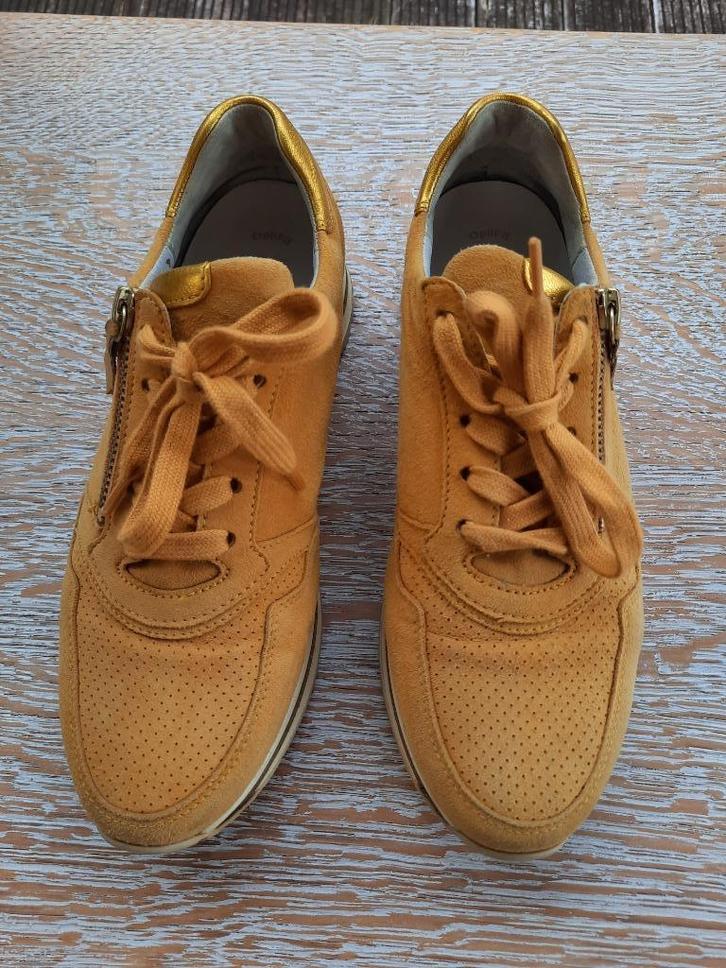Mooie sneakers GABOR - 5 H, Kleding | Dames, Schoenen, Zo goed als nieuw, Sneakers, Geel, Ophalen of Verzenden