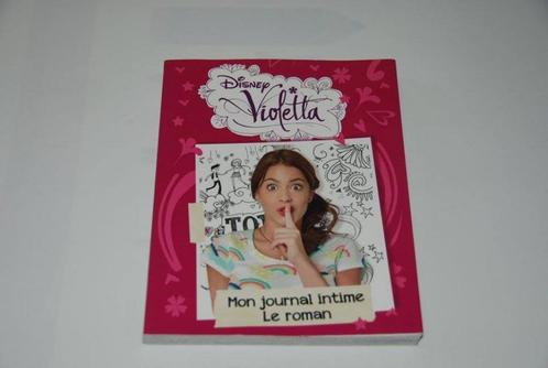 Lot de Livres Violetta - coussin - plumier - casque, Kinderen en Baby's, Speelgoed | Overig, Zo goed als nieuw, Jongen of Meisje