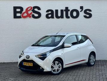 Toyota Aygo 1.0 VVT-i x-play Airco Achteruitrijcamera Apple  beschikbaar voor biedingen