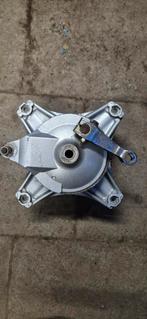 Dax achternaaf, Motoren, Ophalen