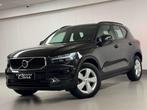 Volvo XC40 1.5 T3 163CV MOMENTUM AUTO GPS CARPLAY CAMERA LED, Auto's, Volvo, Stof, Gebruikt, Zwart, Bedrijf