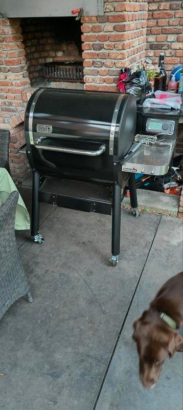 Weber pellet barbecue  beschikbaar voor biedingen