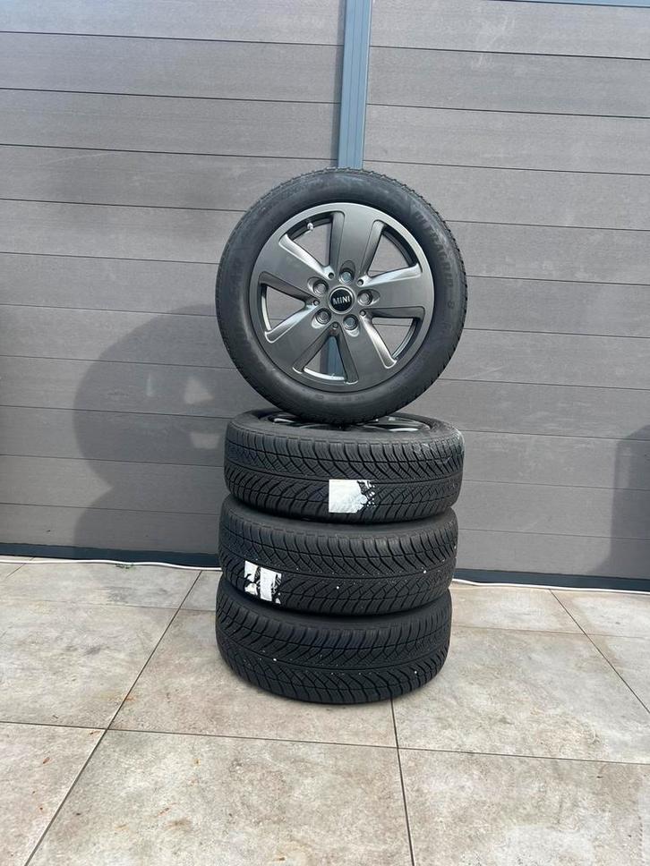 Mini Revolite 517 F55-F56-F57 195/55/16 winterwielen, Auto-onderdelen, Banden en Velgen, Banden en Velgen, Winterbanden, 16 inch