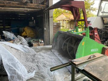 VDW mengbak met lintmenger voor tractor beschikbaar voor biedingen