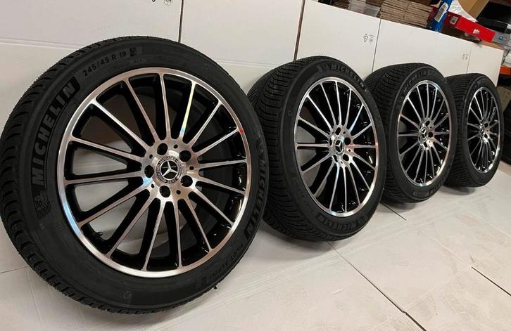 Mercedes V klasse Vito winterset 19inch velgen 245/45R19, Auto-onderdelen, Banden en Velgen, Banden en Velgen, Winterbanden, 19 inch