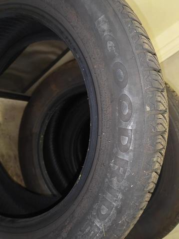 4 pneus Goodride, 4 saison presque neuf 205/55/R16 91v beschikbaar voor biedingen