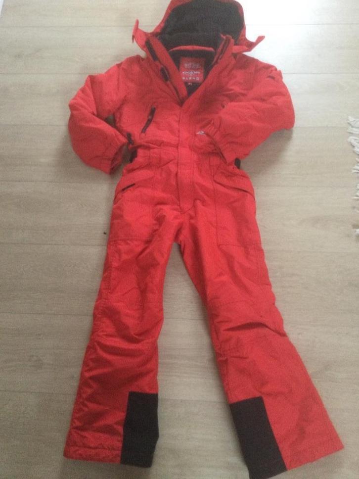 Kledij  SKI SNEEUW ⛄️⛷ complete outfit 128 -134, Sport en Fitness, Skiën en Langlaufen, Zo goed als nieuw, Kleding, Ski, Ophalen of Verzenden