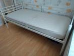 Stevig wit metalen eenpersoons bed met matras, Ophalen