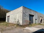 Hangar à louer 216 M2, 2 portes de garage de 4M / 4M, Bedrijfsruimte