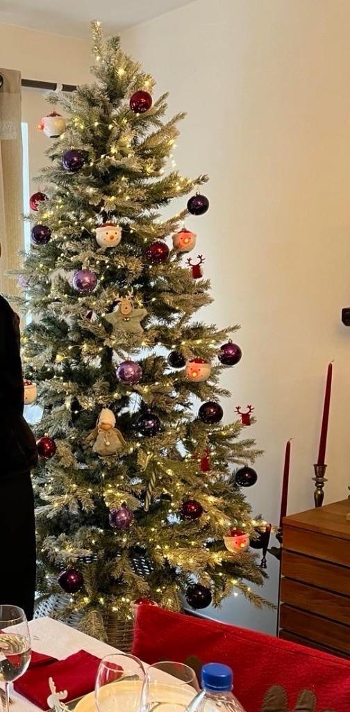 Sapin Artificiel Everlands 2.1 m, Diversen, Kerst, Zo goed als nieuw, Ophalen