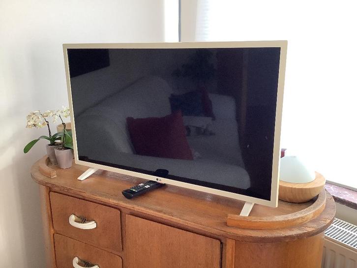 LG smart-TV, Audio, Tv en Foto, Televisies, Zo goed als nieuw, LED, 60 tot 80 cm, LG, Smart TV, Ophalen