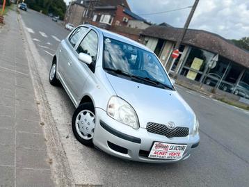 Toyota Yaris 5 Portes 1.3i essence 2004 année 0032478767323 beschikbaar voor biedingen