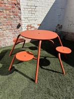 Extremis virus 4-zit picnic tafel, Ophalen, Gebruikt, Rond, Staal