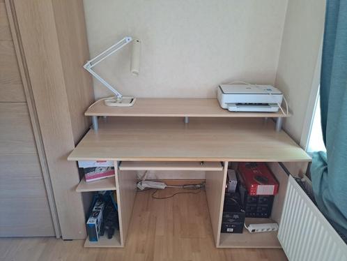 Computer bureau (hout), Huis en Inrichting, Bureaus, Zo goed als nieuw, Bureau, Ophalen