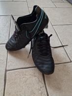 A vendre Nike tiempo Acc legend 6 noir et turquoise en 42.5, Sport en Fitness, Voetbal, Ophalen of Verzenden, Zo goed als nieuw