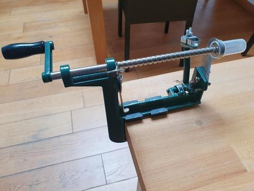 Westmark Appelschiller, met schroefklem 31 x 5,3 x 21 cm, Huis en Inrichting, Keuken | Keukenbenodigdheden, Zo goed als nieuw