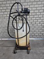Mobiele kunststof tank 200 LTR voor diesel met pomp 220 volt, Ophalen