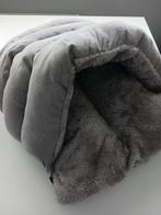 Mandje voor poesje of klein hondje net als nieuw te koop., Dieren en Toebehoren, Ophalen