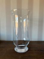 Grote glazen vaas op voet – 40 cm hoog, Huis en Inrichting, Woonaccessoires | Vazen, Overige kleuren, Ophalen of Verzenden, Minder dan 50 cm