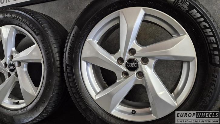 18 inch Audi Q3 F3 S Line velgen Zomerbanden Michelin, Auto-onderdelen, Banden en Velgen, Banden en Velgen, Zomerbanden, 18 inch
