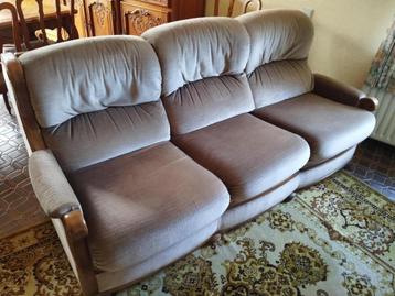 1 bank + 2 fauteuils uit de jaren 70 beschikbaar voor biedingen