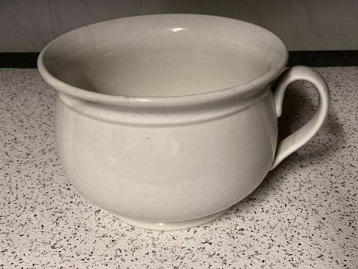 Porseleinen nachtpot/po Petrus Regout, Antiek en Kunst, Antiek | Porselein, Ophalen