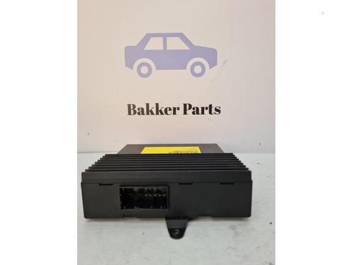 Radio versterker van een BMW X5, Auto-onderdelen, Elektronica en Kabels, BMW, Gebruikt, 3 maanden garantie